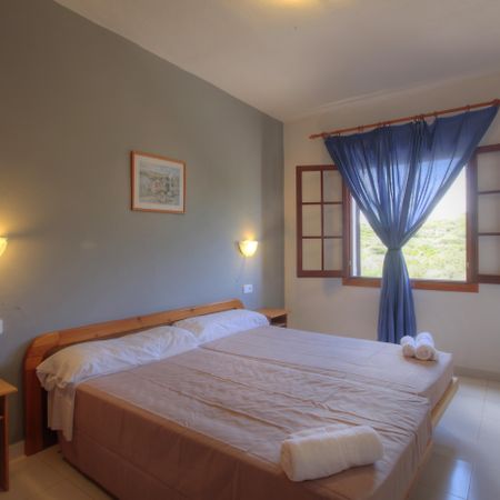 Fergus Club Carema Splash Playas De Fornells Bilik gambar