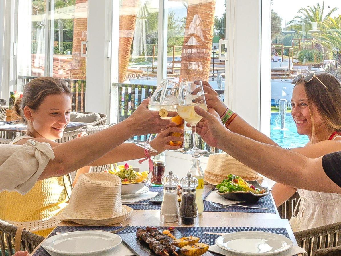 Fergus Club Carema Splash Playas De Fornells Luaran gambar